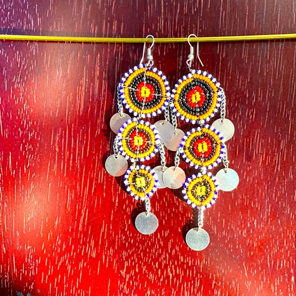 • Tanzanian Beaded Earrings • - Picture 3 of 3